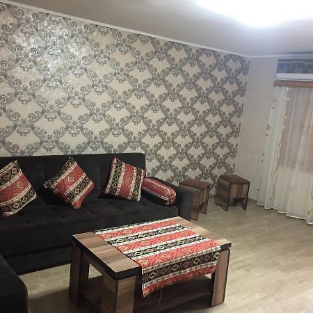 Old Yard Guest House Tbilisi Exterior photo