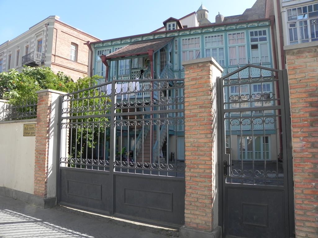 Old Yard Guest House Tbilisi Exterior photo