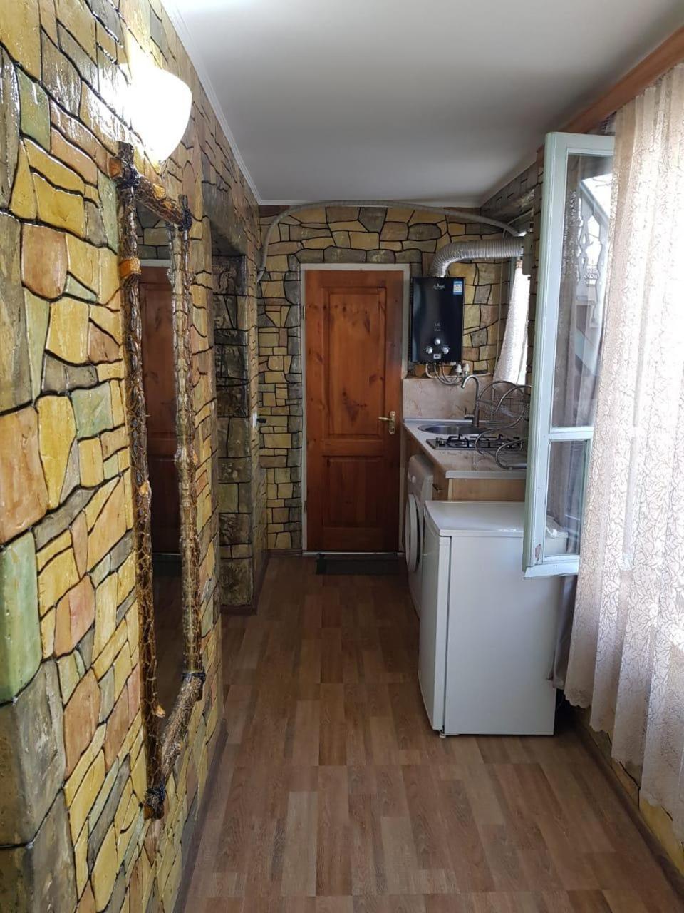 Old Yard Guest House Tbilisi Exterior photo