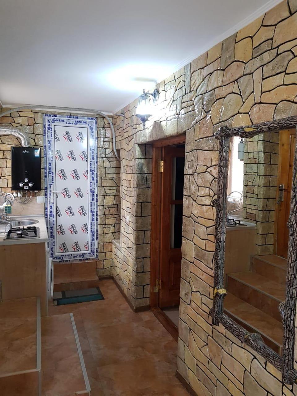Old Yard Guest House Tbilisi Exterior photo